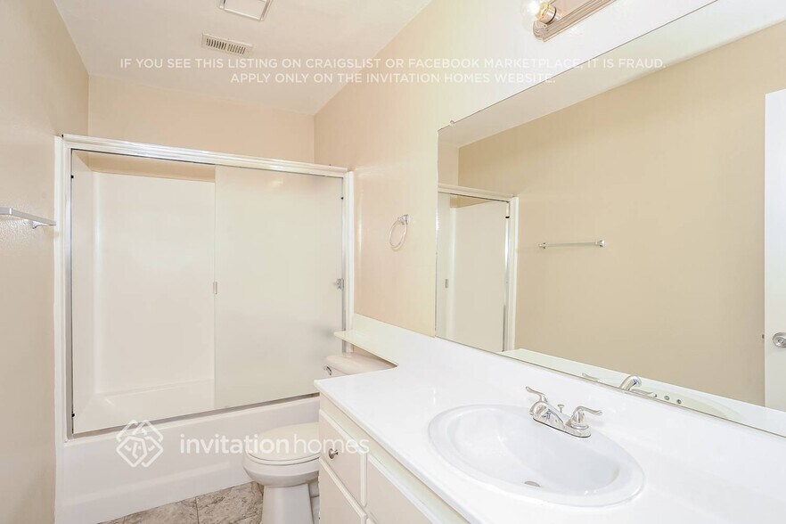 Building Photo - 201 Tahquitz Pl