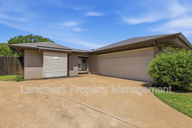 Building Photo - 4349 Altamesa Blvd