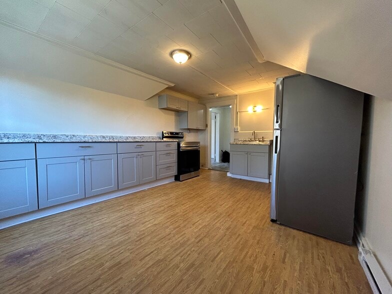 Kitchen - 201 Roxbury St
