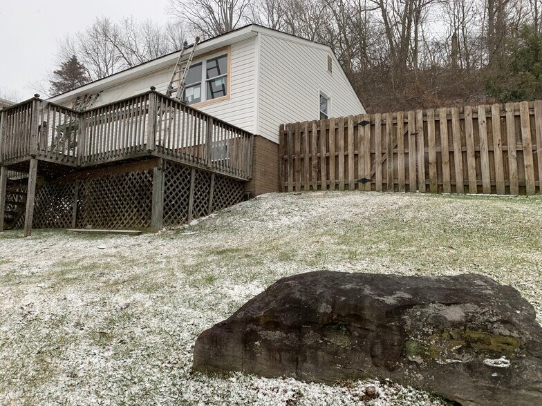 Building Photo - 4268 Sample Ct