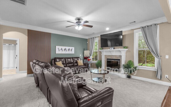 Building Photo - 113 Greystone Dr