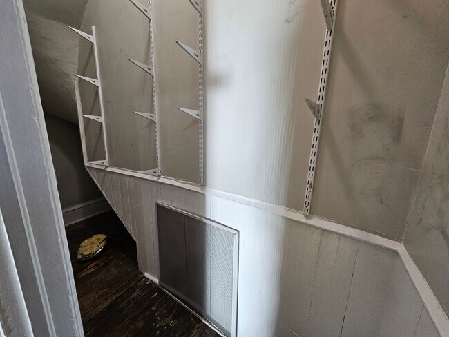 Building Photo - 2000 S Ashland Ave