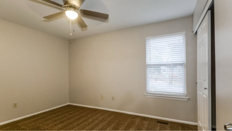 Building Photo - 805 Arlington Glen Dr