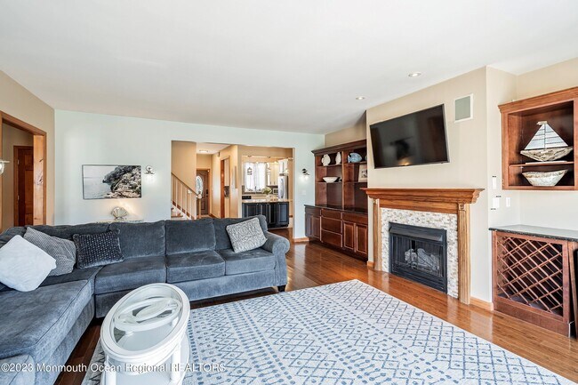 Building Photo - 18 Halsey Dr