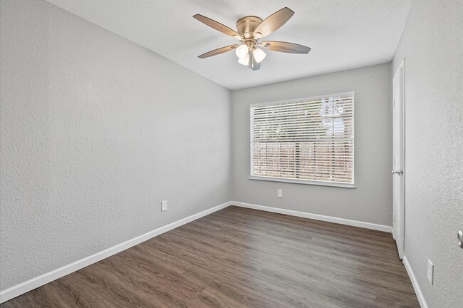 Building Photo - 6610 Rockergate Dr