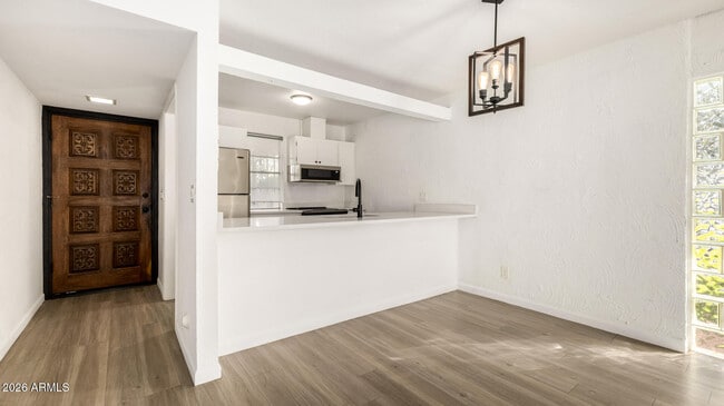 Building Photo - 1149 E Rovey Ave