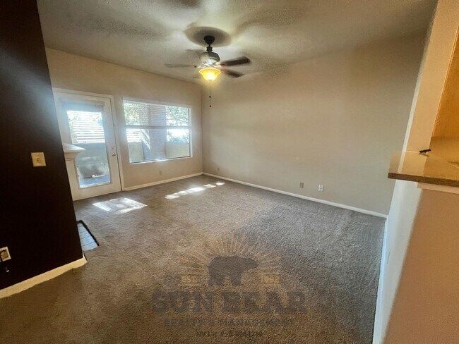 Building Photo - 2 Bedroom at the Reosrt at Tanamera - Reno! - Garage, Pool, Pet Friendly!