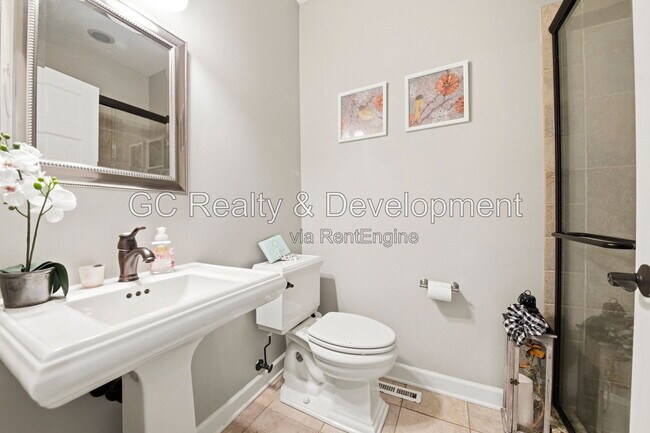 Building Photo - 4508 Bryan Pl