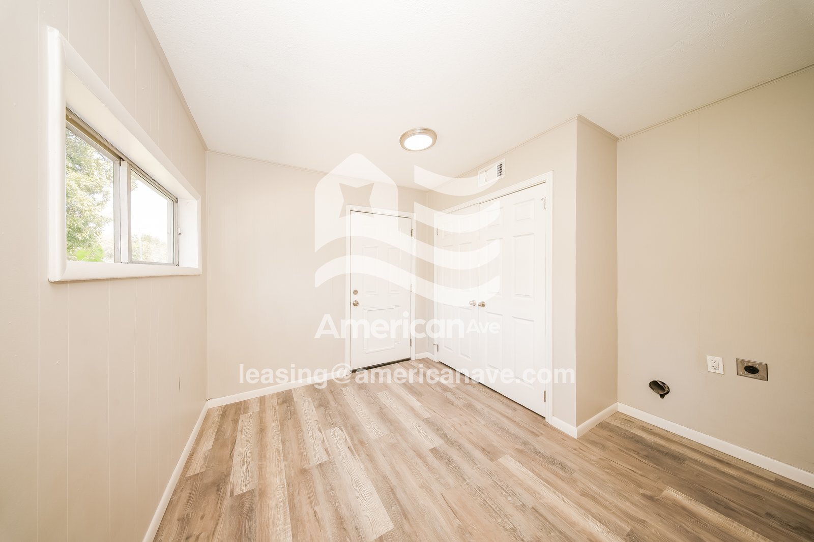 Building Photo - 225 E Himes St