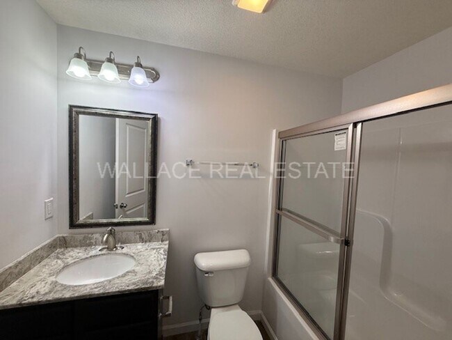 Building Photo - WEST KNOX CEDAR BLUFF AREA 2 BEDROOM 2.5 BATH TOWNHOUSE