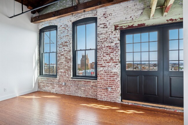 Building Photo - 2545 N Hancock St
