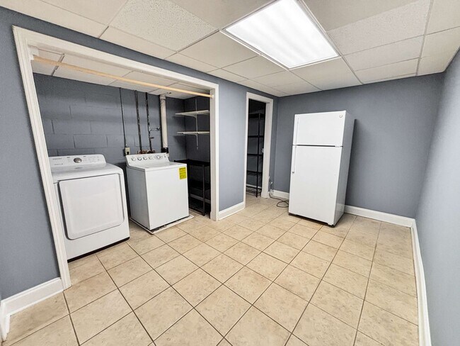 Building Photo - BEAUTIFUL Property in Marietta!