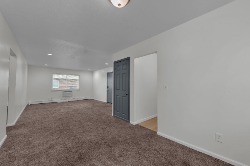 Building Photo - 6011 Stover Ave