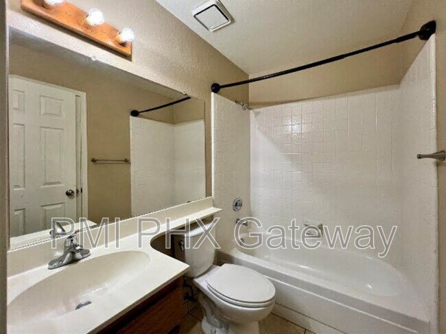 Building Photo - 170 E Guadalupe Rd