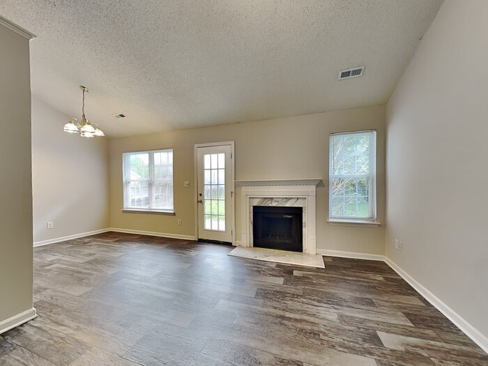 Building Photo - 3724 Capps Hill Dr