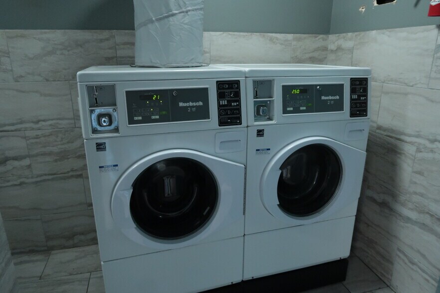 Coin Washing Machines - 425 S Oak St