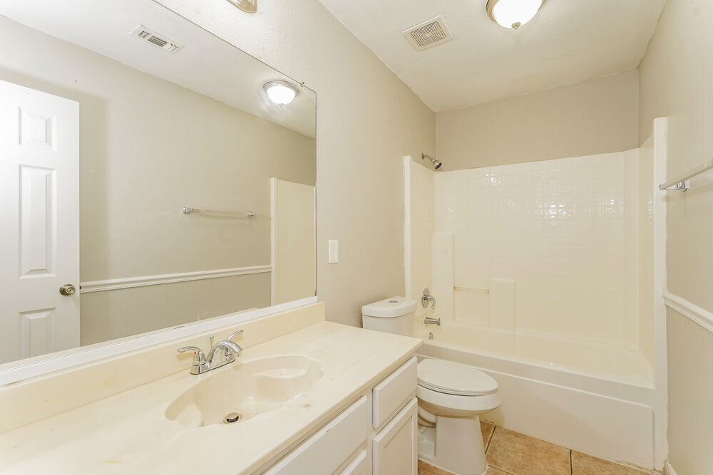 Building Photo - 1601 Prescott Dr