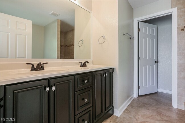 Building Photo - 4168 Merriam Ln