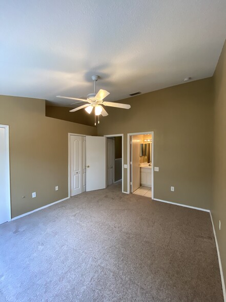 Building Photo - 1309 Throckmorton Dr