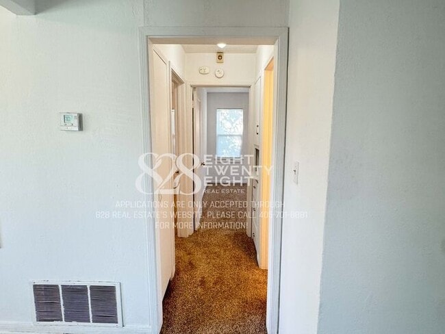 Building Photo - Cute 2 Bed/1 Bath Single Family Home in De...