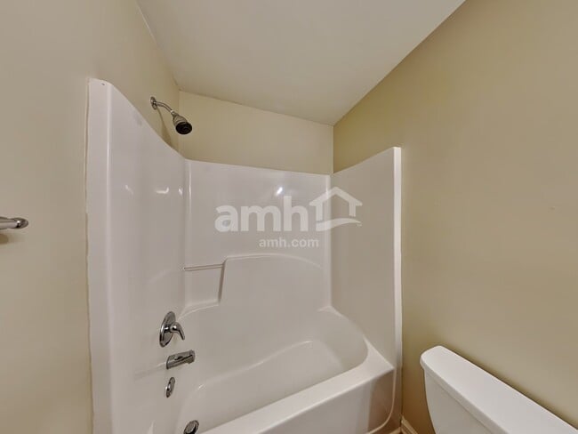 Building Photo - 67 Birchfield Ct