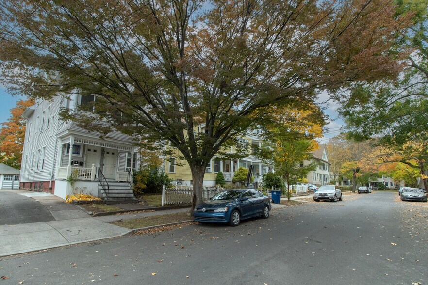 Building Photo - 23 Woodland St