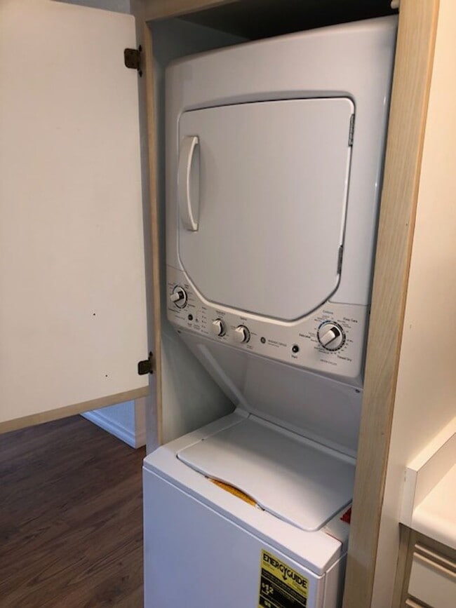 Building Photo - 1 Bedroom Luxury Living . . .  with 2 gated parking spots