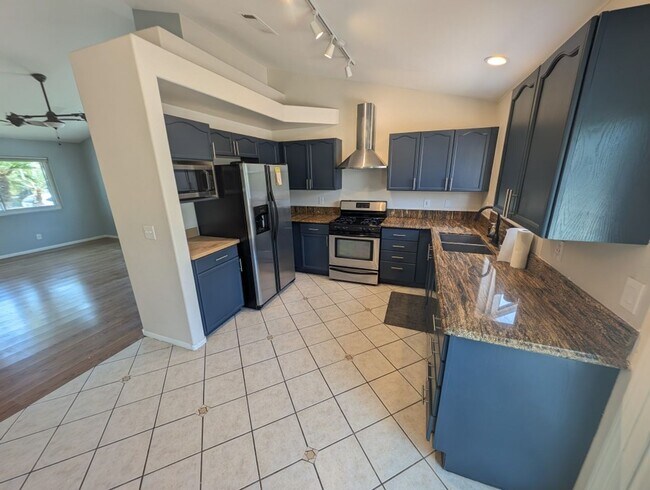 Building Photo - 4839 Lames Dr