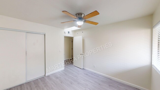 Building Photo - Beautiful 3 Bed/2 Bath Home in