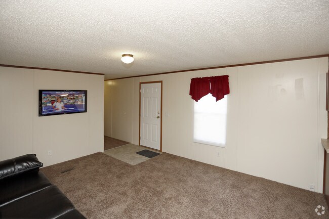 Living Room - Mooresville MHC