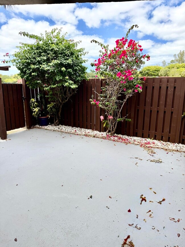 Building Photo - 8461 Boca Rio Dr