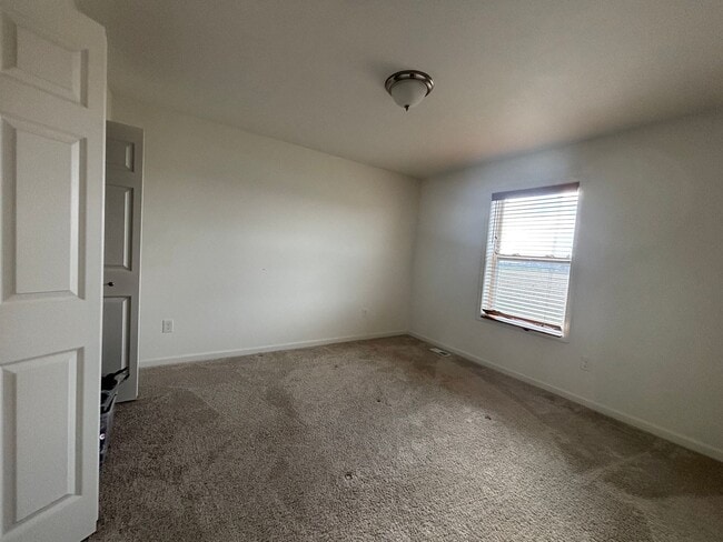 Building Photo - 4-bedroom, 2.5 bathroom, unfurnished New Construction (2022) Home