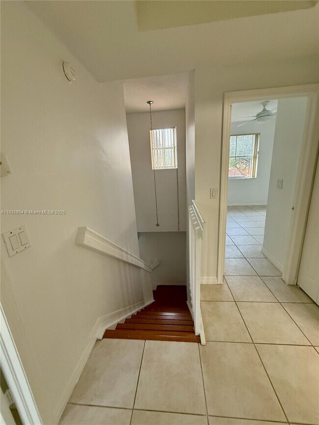Building Photo - 8424 NW 139th Terrace