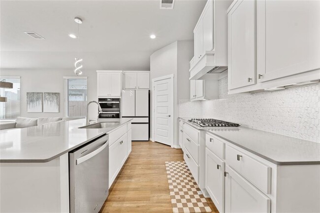 Building Photo - 28447 Halle Ray Dr