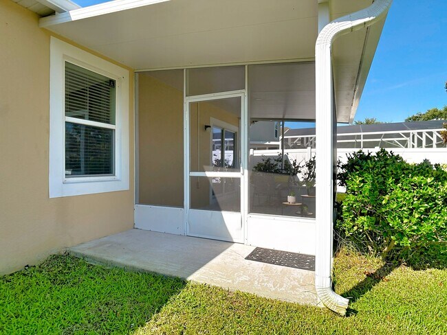 Building Photo - 221 W Fiesta Key Loop