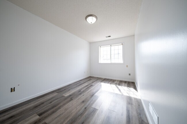 Building Photo - 13141 Gable Ln