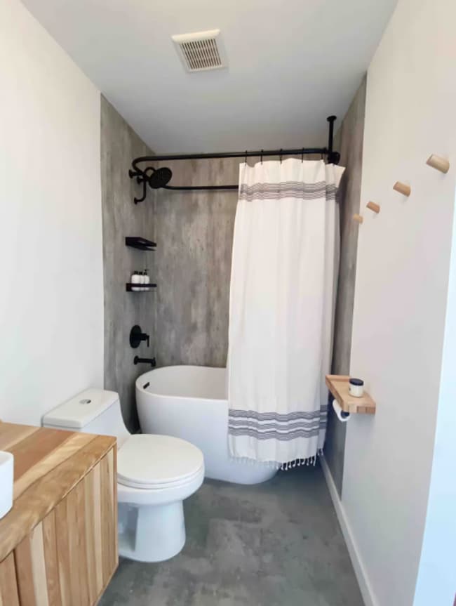Building Photo - 61814 Valley View Cir
