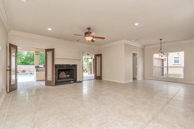 Building Photo - 14207 Jade Cove Dr