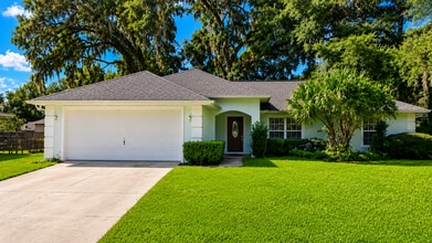 Building Photo - Beautiful 3 Bedroom Home for Rent in Hidden Lake – SW Ocala