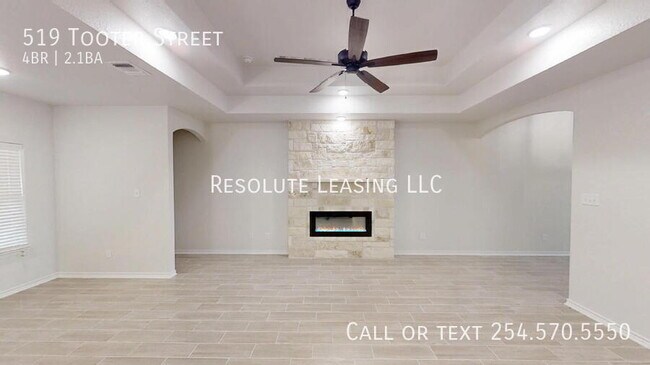 Building Photo - 519 Tooter St