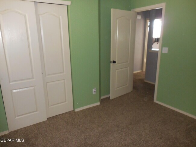Building Photo - 7045 Eagle Nest Ct