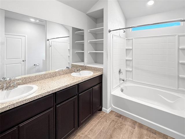 Building Photo - 9749 Walnut Cove Dr