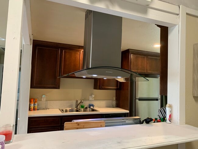 Open kitchen allows you to stay in the conversation - 5842 Belleau Wood Ln