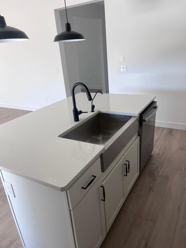 Building Photo - 27425 N 30th Ln