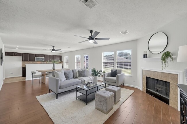 Building Photo - 15902 Arapaho Bend Ln