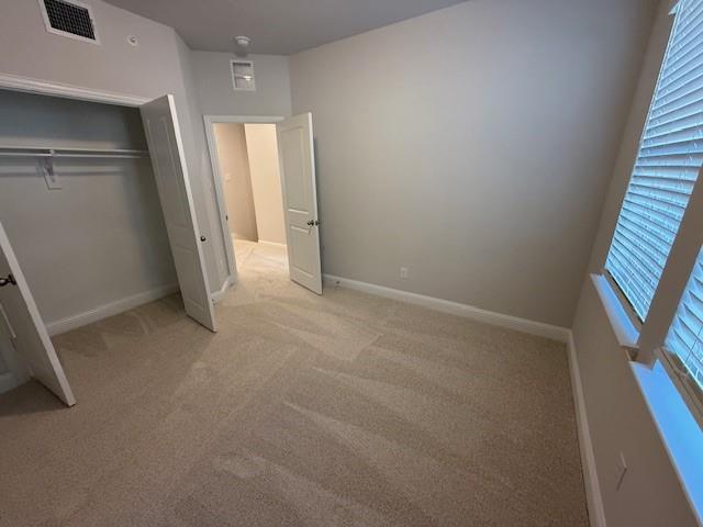 Building Photo - 313 Blackthorne Dr