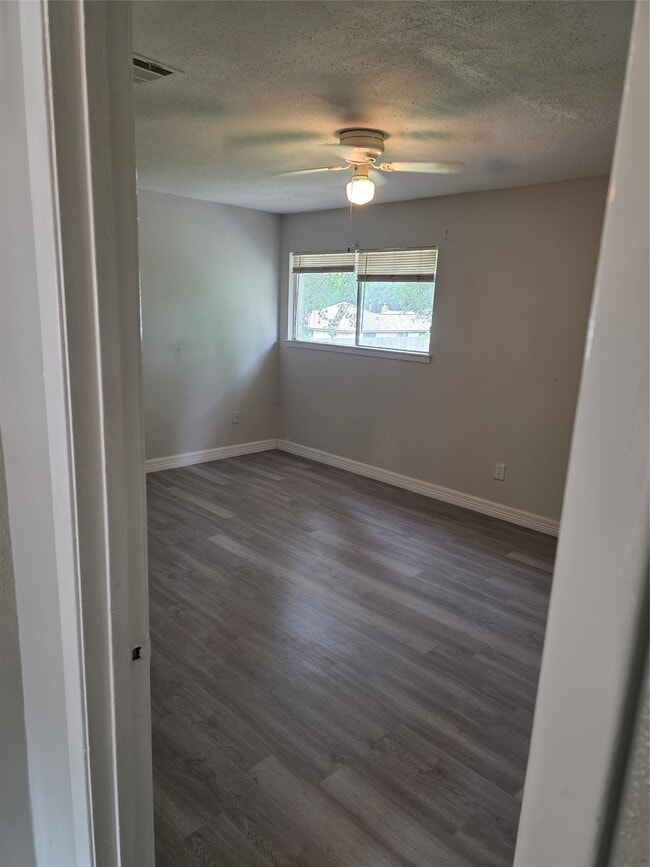 Building Photo - 10343 Huntington Pl Dr