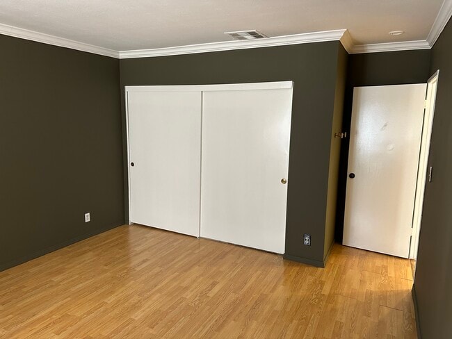 Building Photo - 4381 Ventura Canyon Ave