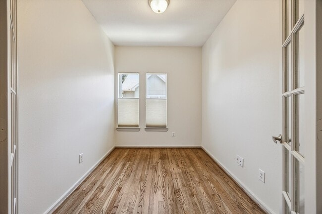 Building Photo - 5334 Kiam St