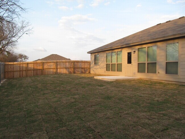 Building Photo - 4 BEDROOM, BISD
